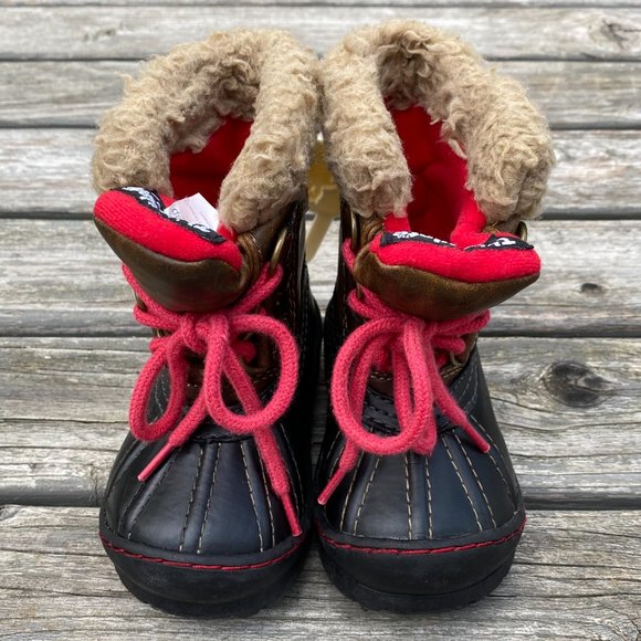 Gap Duck Boots for Toddler (size 5) - Picture 2 of 13